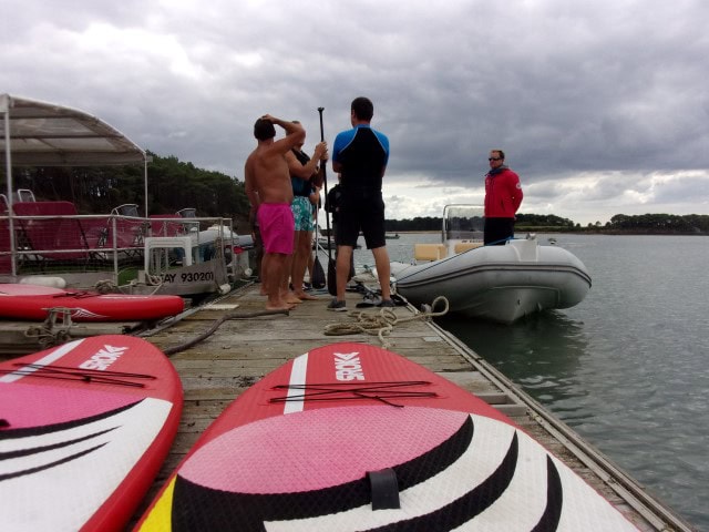 relais sportif paddle board Sroka pendant un rallye nautique nautic , team buildind , insentive
