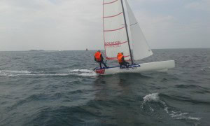 course de catamaran nacra dans les eaux du golfe